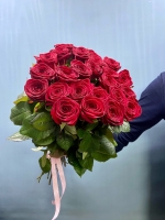 Букет из роз №2 - Заказать воздушные шары с доставкой по Екатеринбургу "ШарыДляВас"