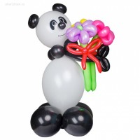 Панда с букетом - Заказать воздушные шары с доставкой по Екатеринбургу "ШарыДляВас"